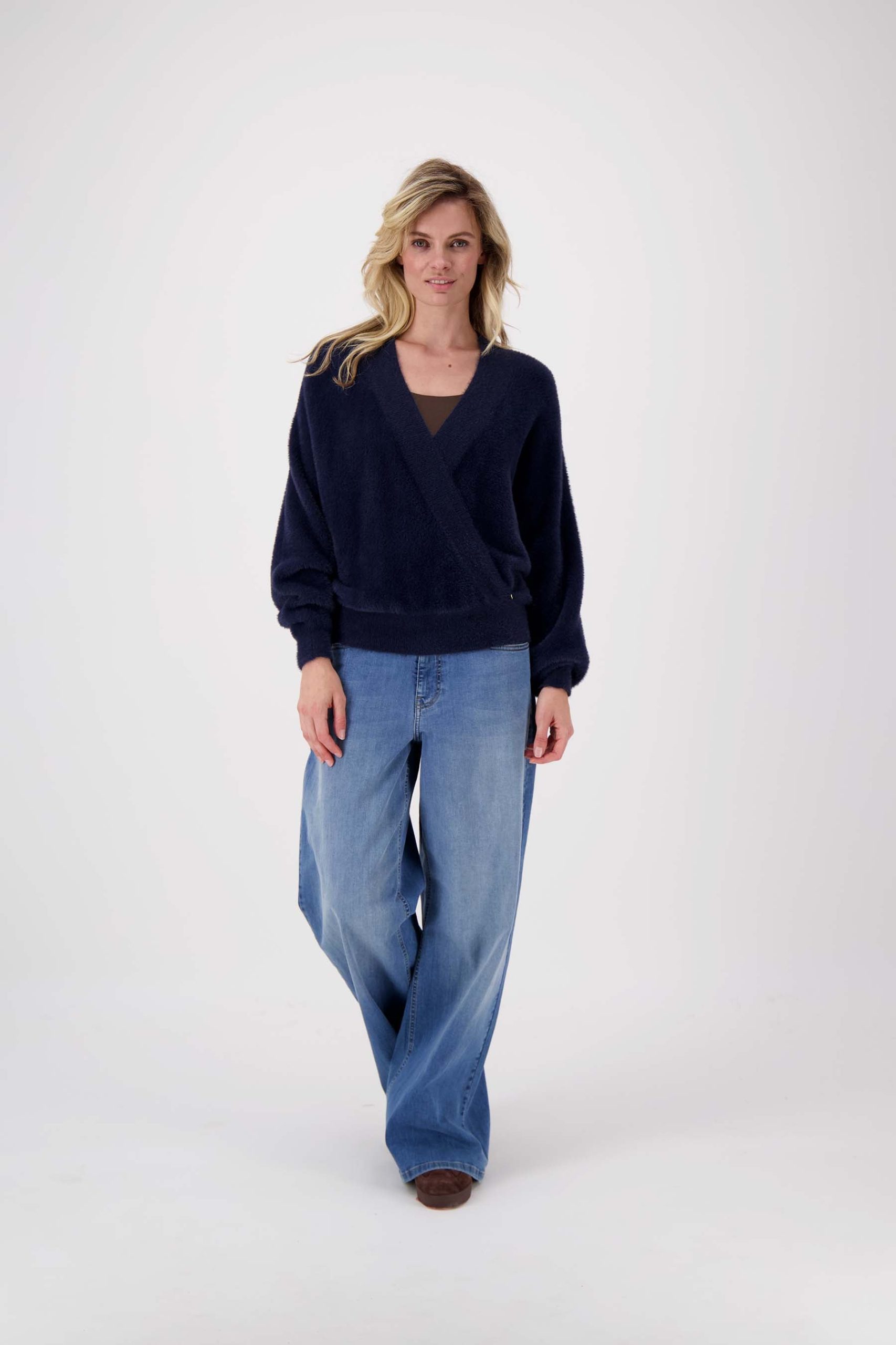ZUSS WIKKEL TRUI IN FLUFFY GAREN NAVY - Afbeelding 2