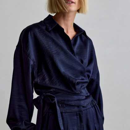FEMMES DU SUD ALLISON WIKKELBLOUSE NAVY